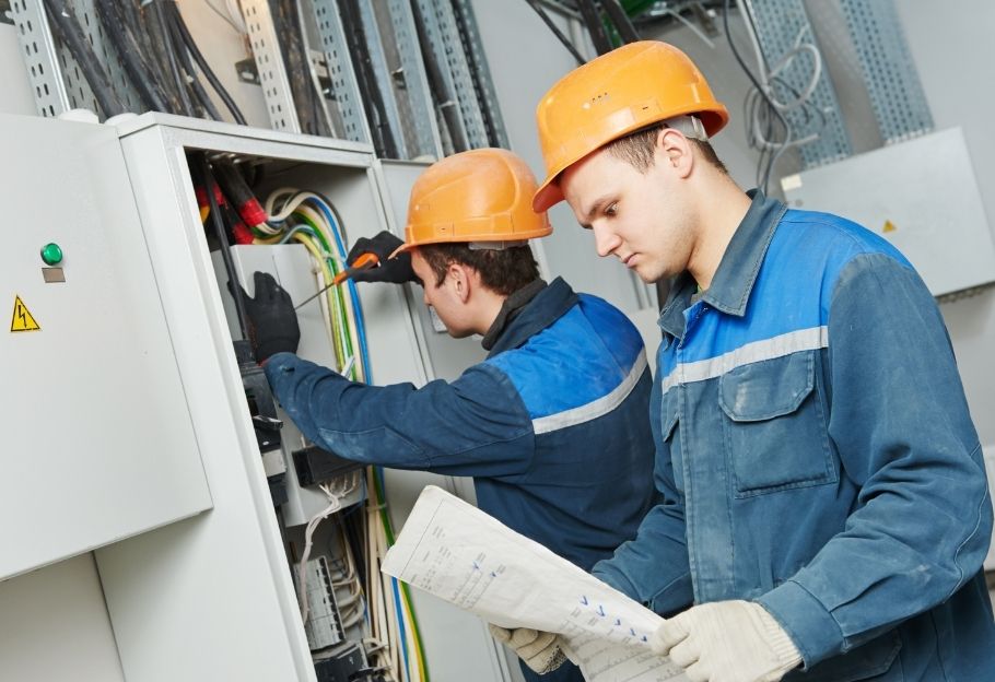 What Happens During a Commercial EICR