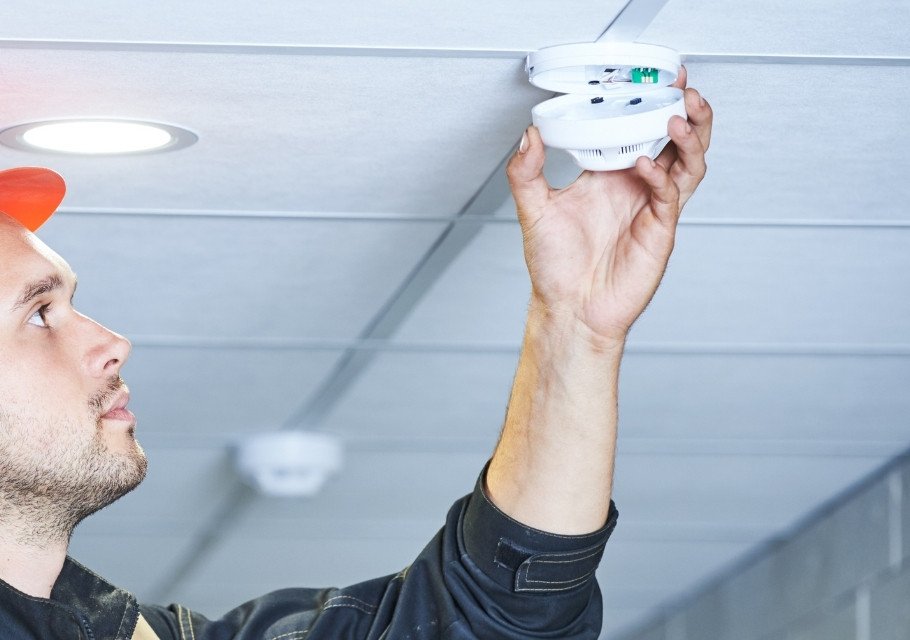 Commercial-Fire-Alarm-Installation-min